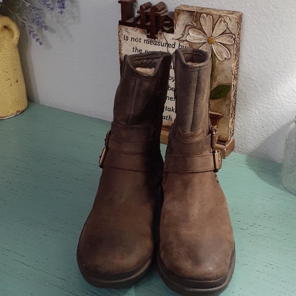 UGG Brown Winter & Rain Boots - Picture 2 of 9